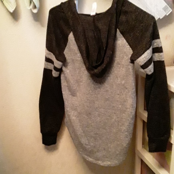 Hoodie OFFERS to likers - Picture 1 of 2